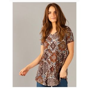 NWT Agnes & Dora Everyday V-Neck